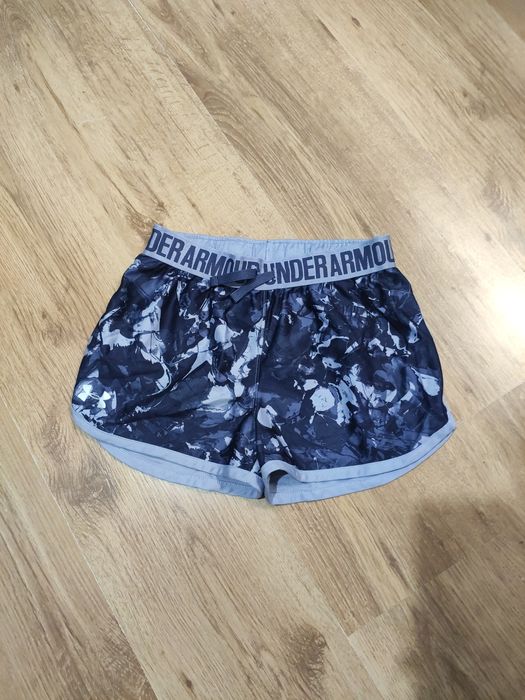 Pantaloni scurți Under Armour fete 10-12 ani