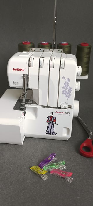 Оверлок Janome Samurai 1000