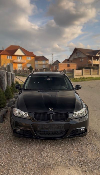 BMW 318d Touring (E91) LCI – M-Packet 
​Vân