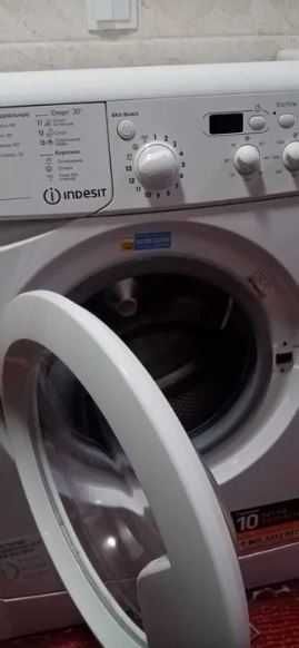 Стиральная машина Indesit IWSD 5105