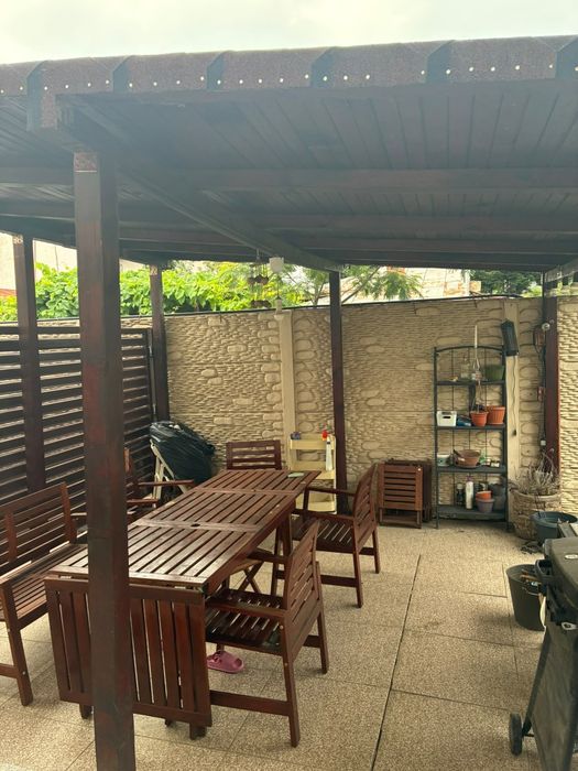 Proprietar inchiriez apartament 3 camere cu curte proprie si foisor Grivita / 1 Mai
