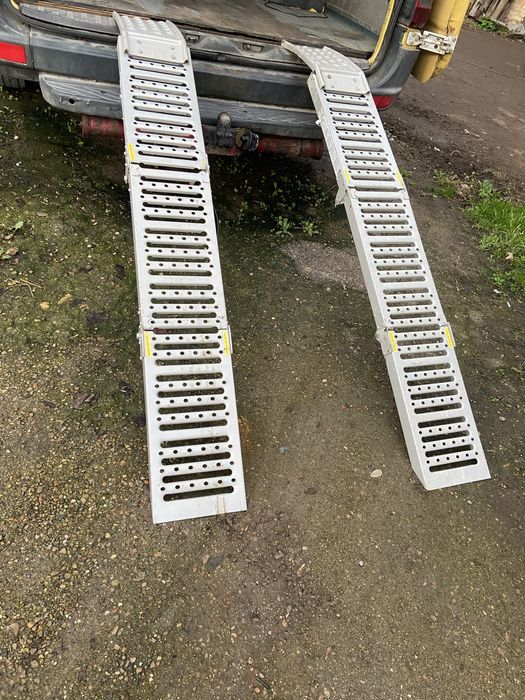 Рампи пътеки за ремарке платформа