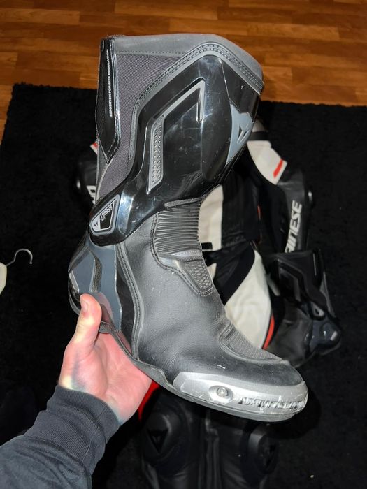 Vand ghete moto dainese 41