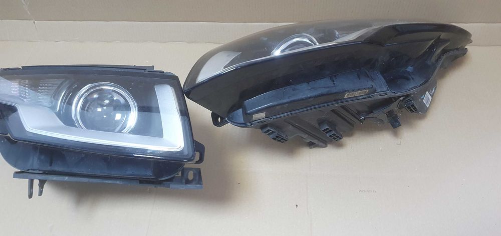 Far faruri stanga dreapta halogen Range Rover Evoque facelift 2015+