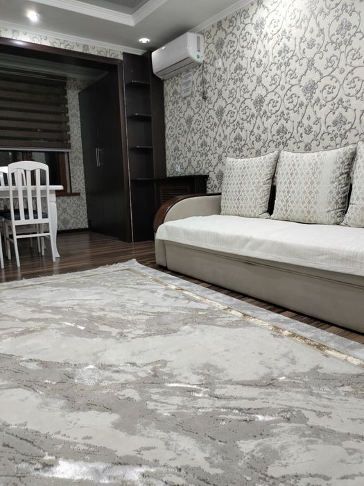 Сдам Помесячно центр 2 ком