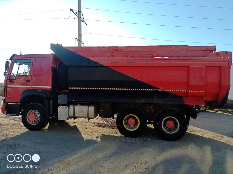 Продам самосвал хово