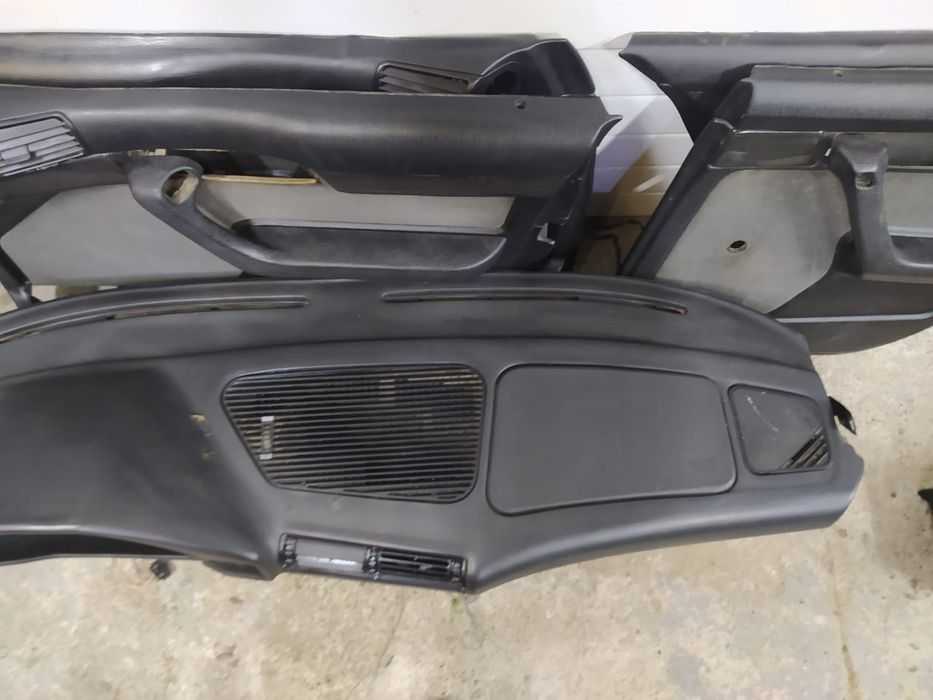 Разбор.BMW E34 series есть всё. Все запчасти