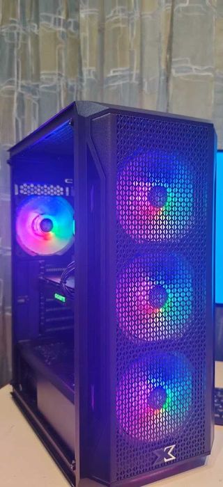 Продавам Гейм РС Ryzen 5 5500/16Gb/256Gb SSD+1TB HDD/ 1660 Super/Гаран