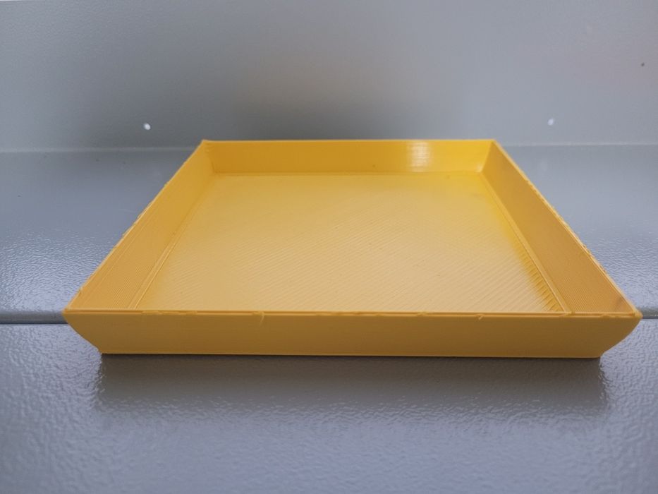 Ghiveci cu farfurie printat 3d(plastic) .