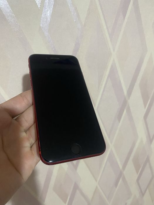 Айфон 8 в отличном состояний