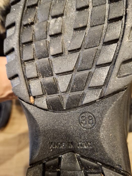 Италиански дамски зимни ботуши, апрески