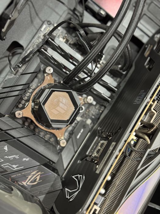 Видеокарта Rtx 4080 zotac AMP extreme AIRO