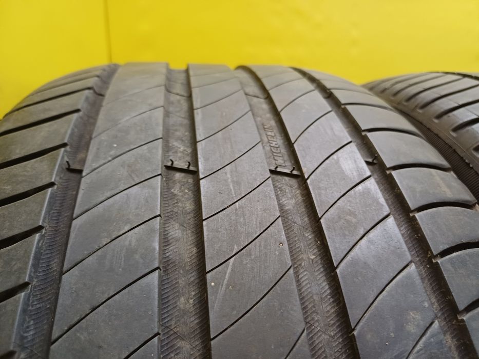 Шины 255/45 R18 Michelin комплект.