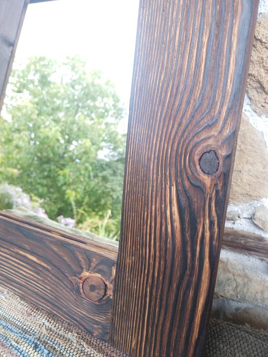 Дървено огледало