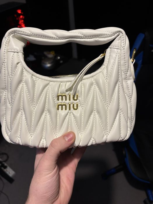 Geanta Miu Miu Mini Wander Matelasse HandBag