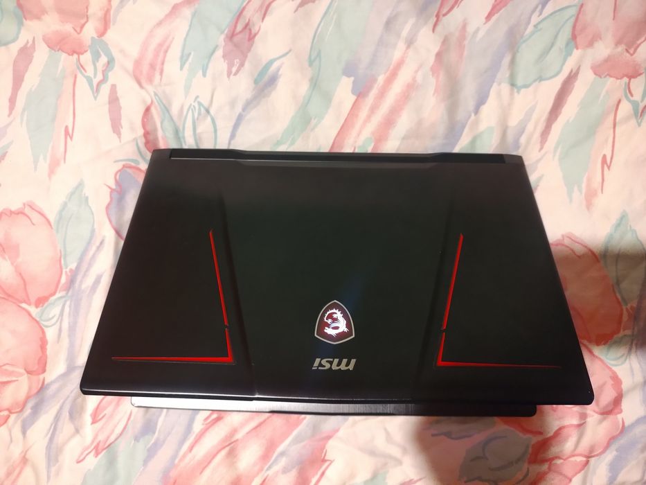 Vând laptop gaming MSI ,i7 gen.7,gtx 1070 8g.