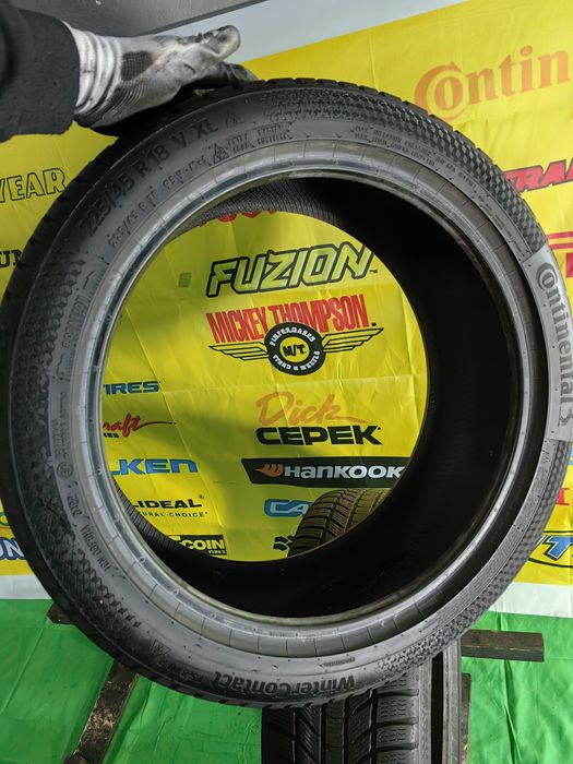 225/45R18 Continental 2022 7,6-5,6mm stare foarte buna