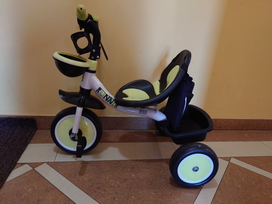 Продавам детско колело