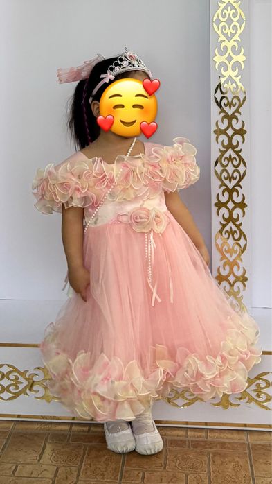 Продам платья для девочки