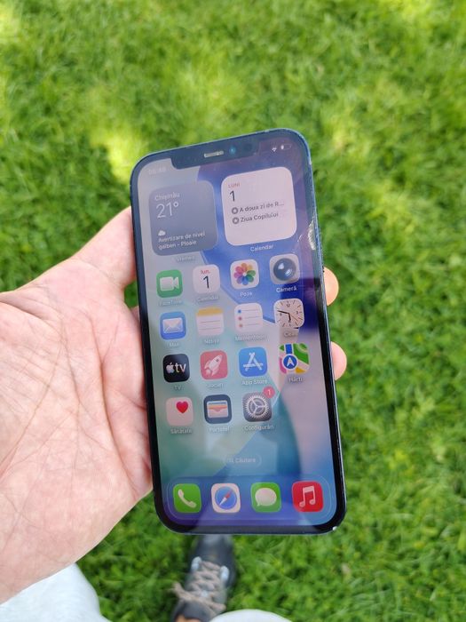IPhone 12 de 64 GB in stare buna de utilizare