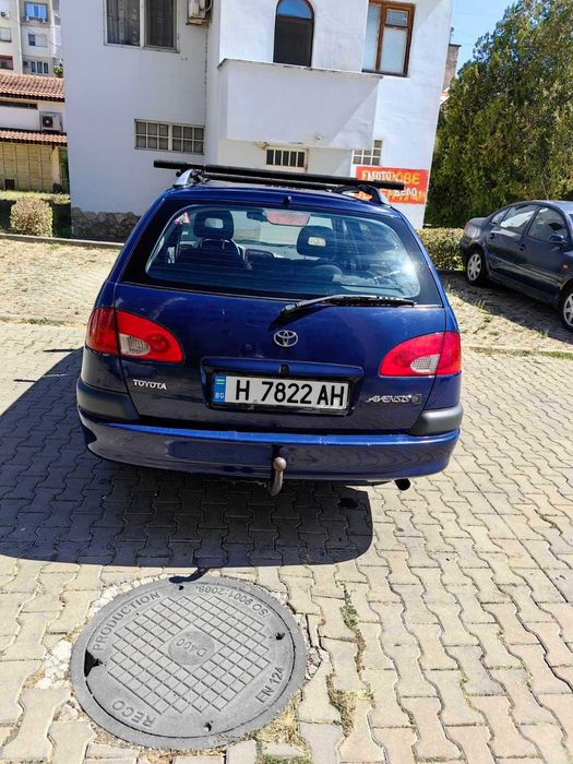 Продава Toyota Avensis