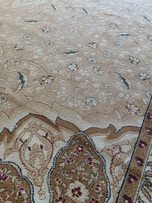 Кілем сатылады 5те 3