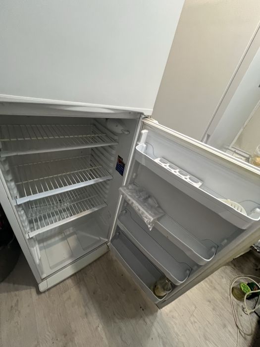 Холодильник Indesit б/у