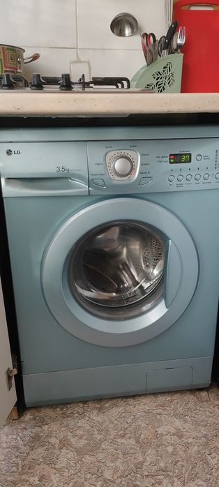 Продам стиральную машину