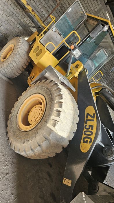 Фронтальный погрузчик XCMG