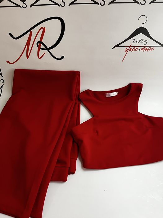 Дамски комплект от две части