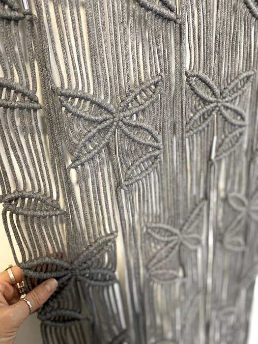 Панно макраме серое