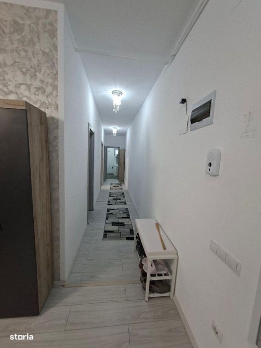 Ap. 3 cam. dec. et:2/3 pe Calea Cisnadiei - Mandra