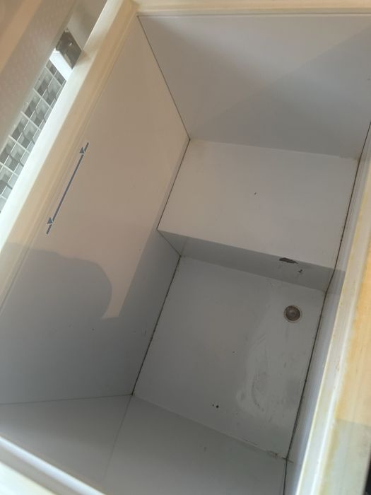 Продам морозильную камеру