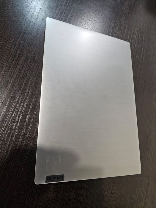 Продам современный ноутбук lenovo