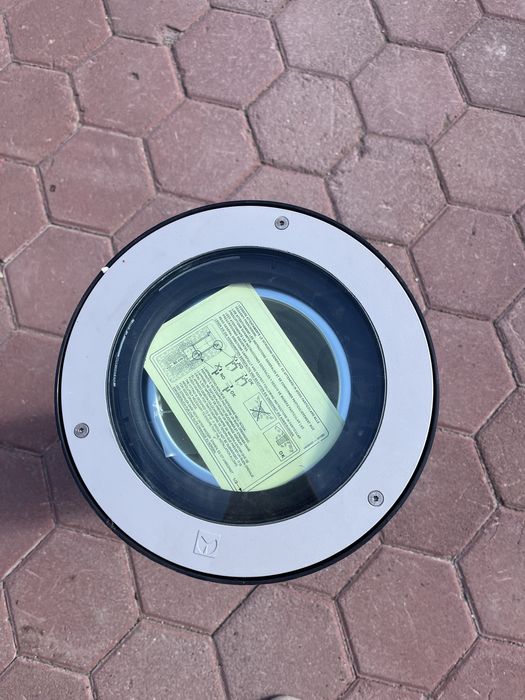 Уличный светильник