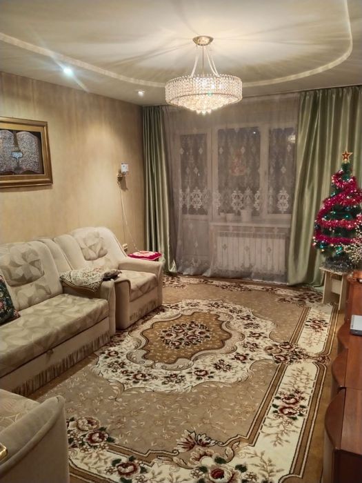 Продам квартиру 4 ком.