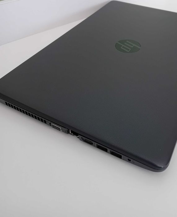 Лаптоп HP 250 G6-Notebook