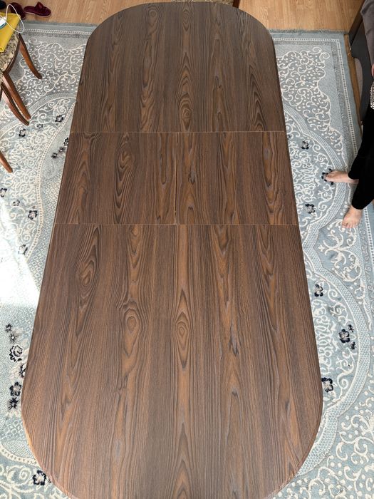 Гостиный стол со стульями