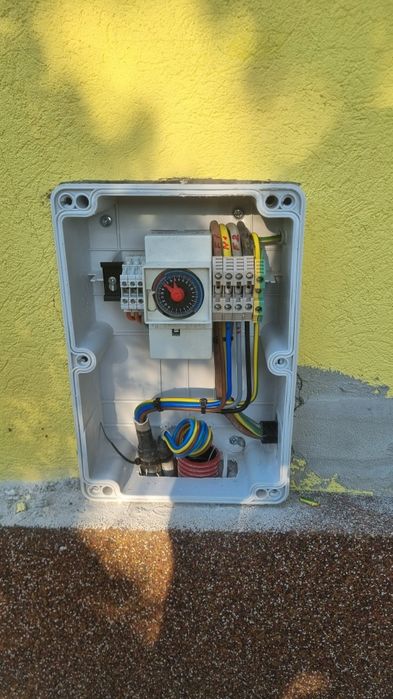 Electrician, instalatii electrice la case, ap. si spatii comerciale