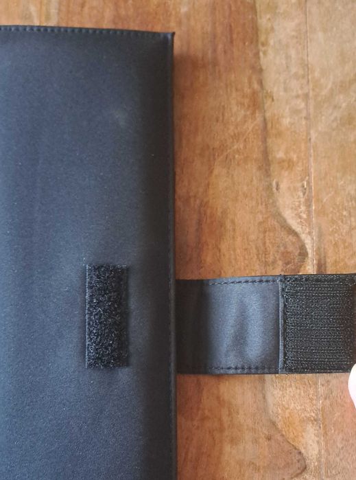 папка за документи класьор черна с 4 ринга със затваряне тип велкро