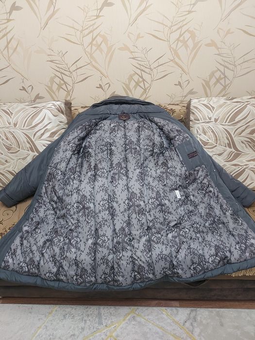 Продам зимние пальто 50/52р.