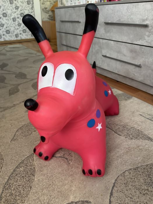 Осел сабака , Игрушка Попрыгун