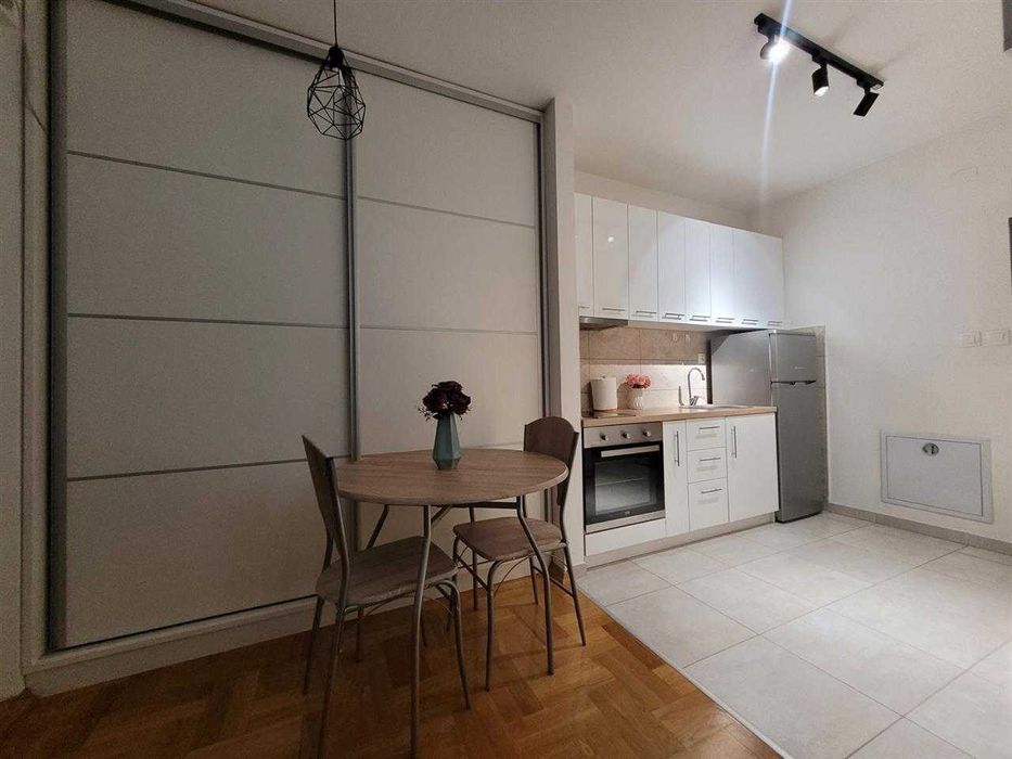 Дава се под наем Едностаен апартамент в София, Подуяне - 55 кв.м за 408 € - Снимка #2