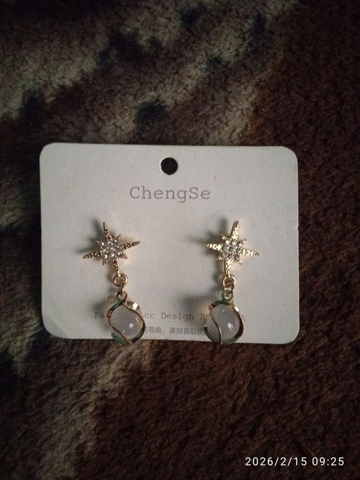 Продам срочно серьги