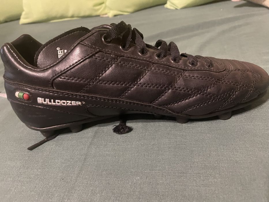 Детски бутонки за футбол