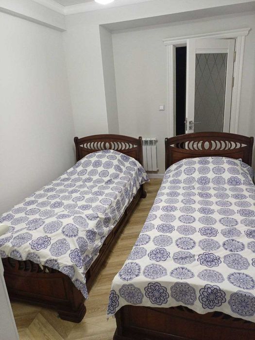 центральной части Яккасарая, рядом со станцией метро Ойбек 79 м²;Евро