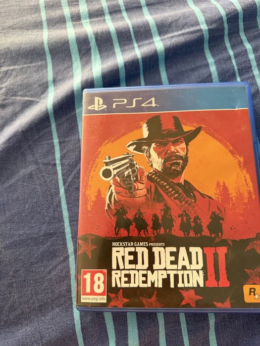 Sidiu de vanzare ps4 rdr-2