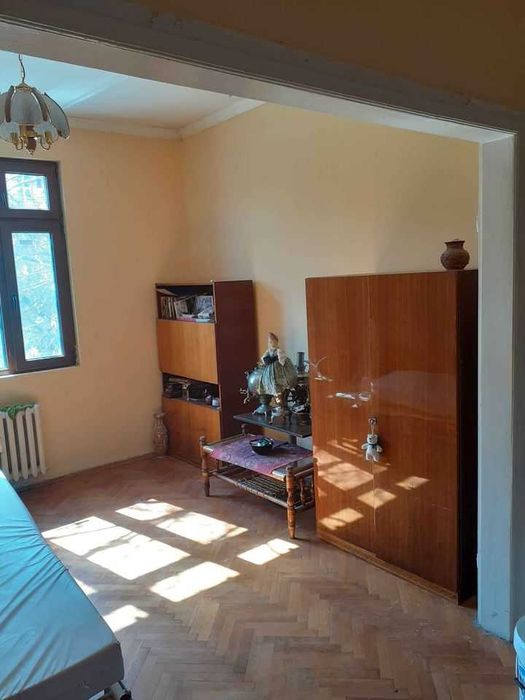 Дава се под наем Двустаен апартамент в София, Център - 67 кв.м за 525 € - Снимка #2