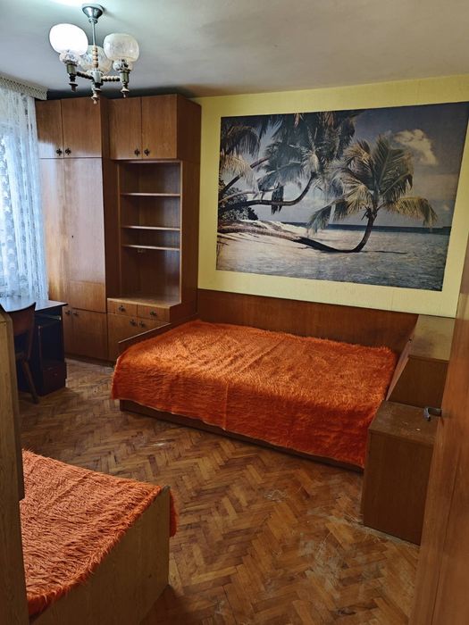 Дава се под наем Двустаен апартамент в Враца, Център - 68 кв.м за 255 € - Снимка #6