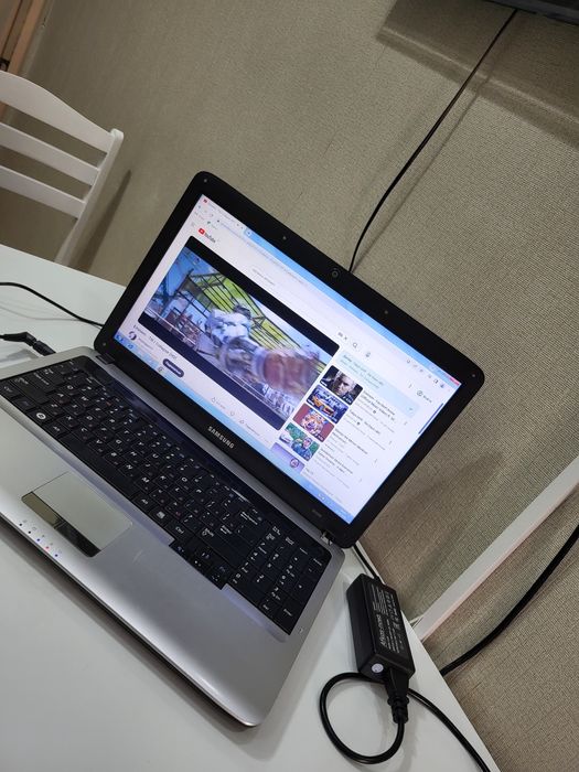 Ноутбук Samsung RV508
